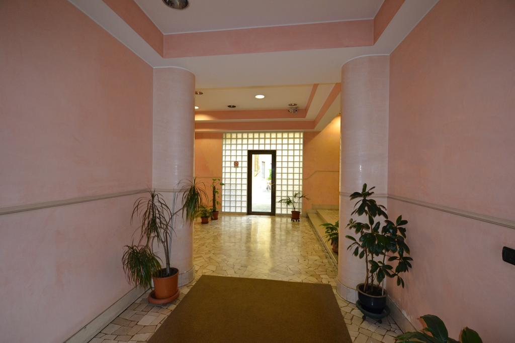 Magenta Apartment Varèse Extérieur photo